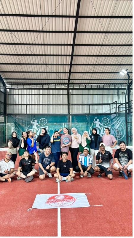 Komunitas PadelPress berkunjung dan bermain di Hype Padel Cibinong